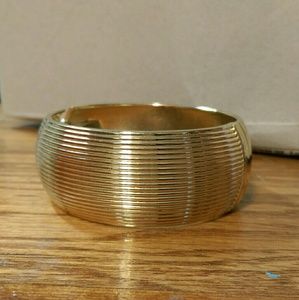 Gold bracelet